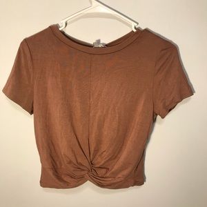 gaze brown twist short sleeve tee